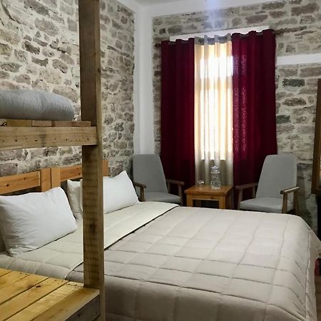 Vila Eri Gjirokastër 외부 사진