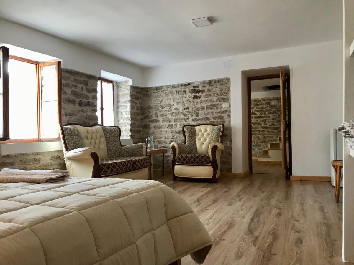 Vila Eri Gjirokastër 외부 사진
