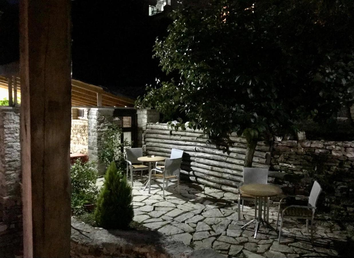 Vila Eri Gjirokastër 외부 사진
