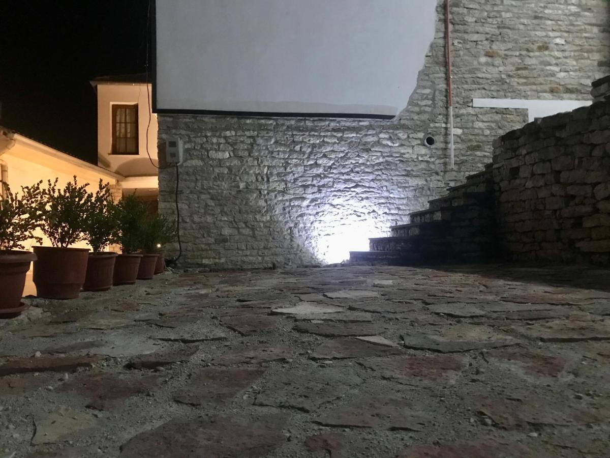Vila Eri Gjirokastër 외부 사진