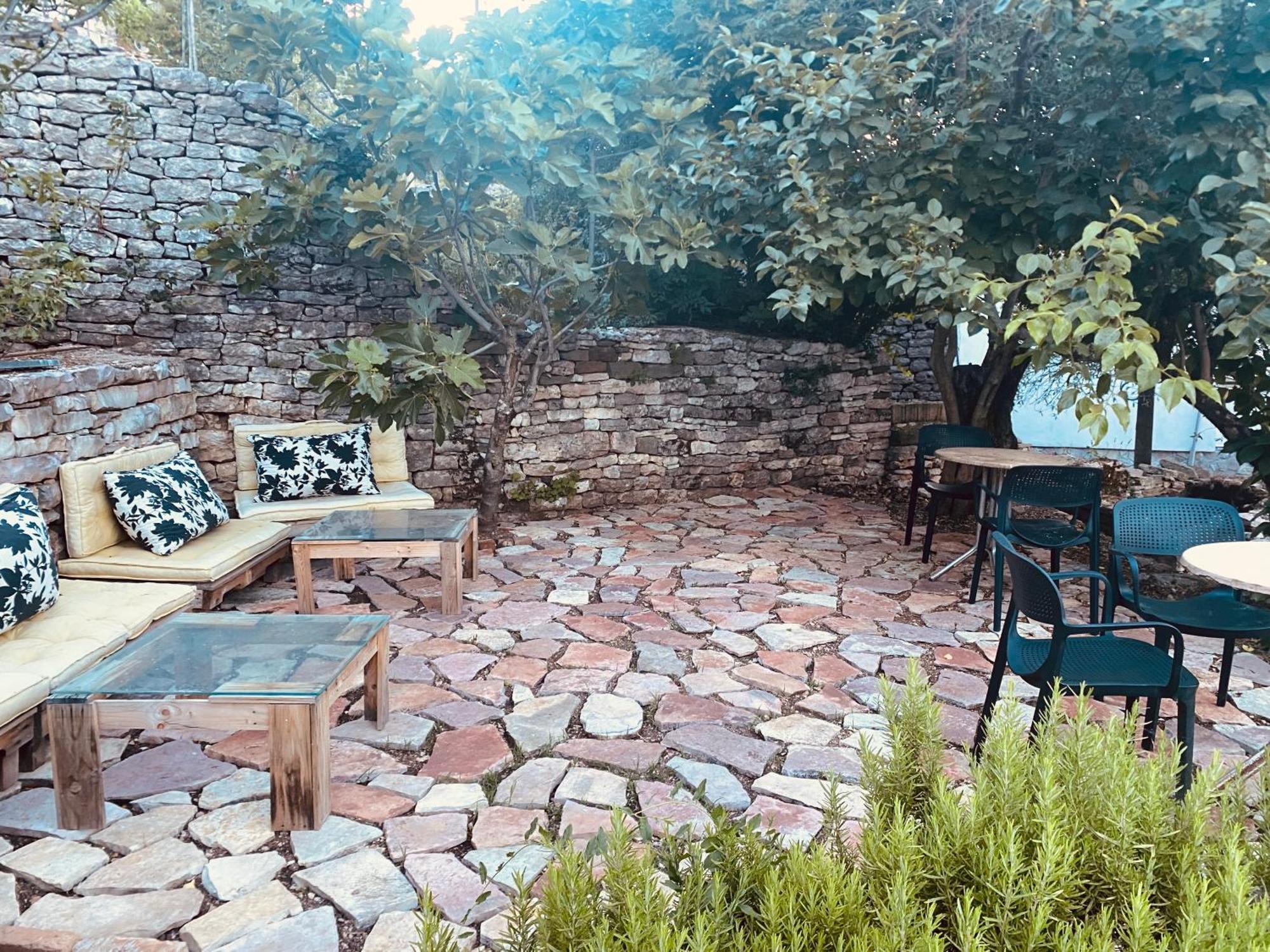 Vila Eri Gjirokastër 외부 사진