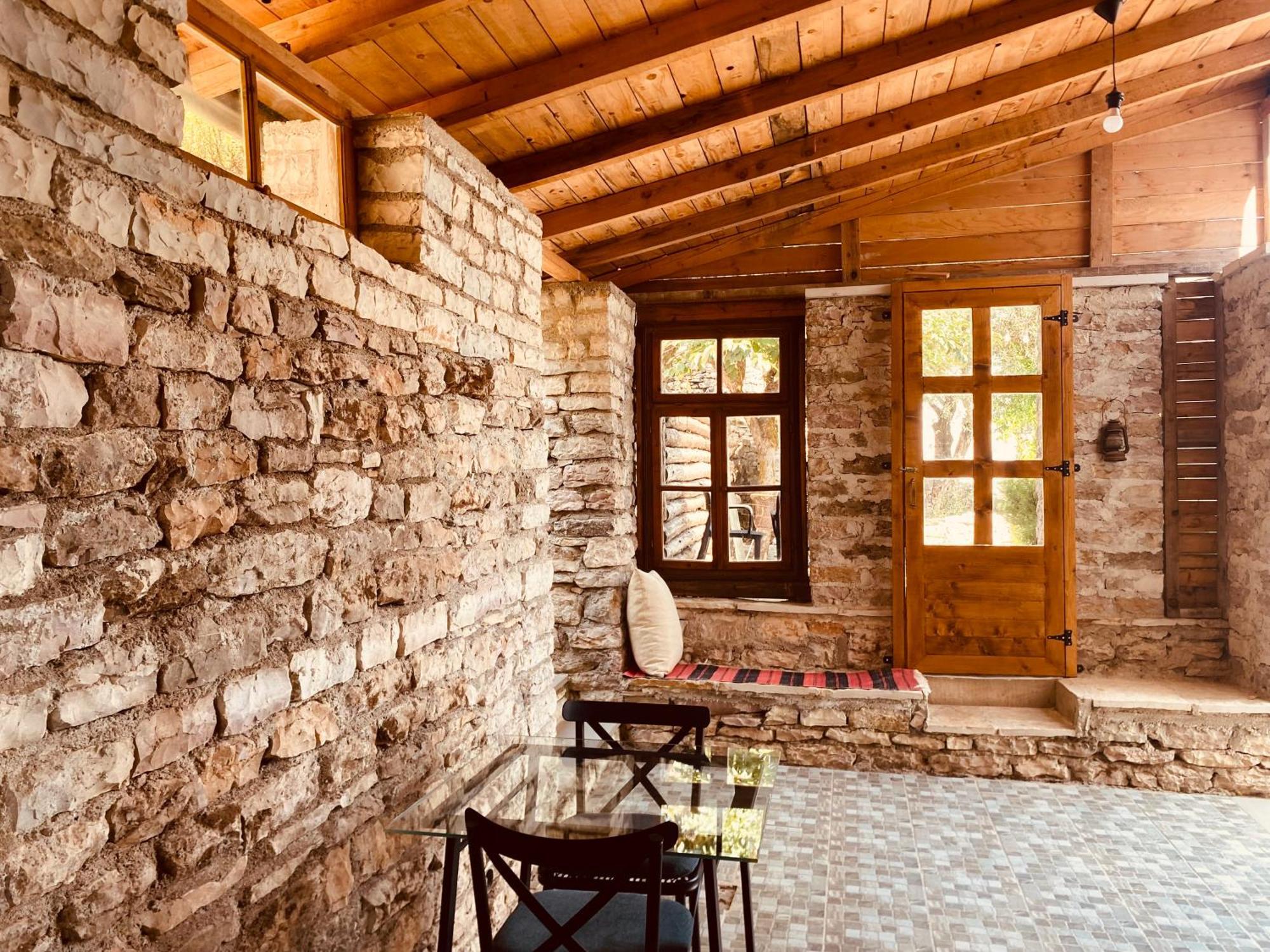 Vila Eri Gjirokastër 외부 사진