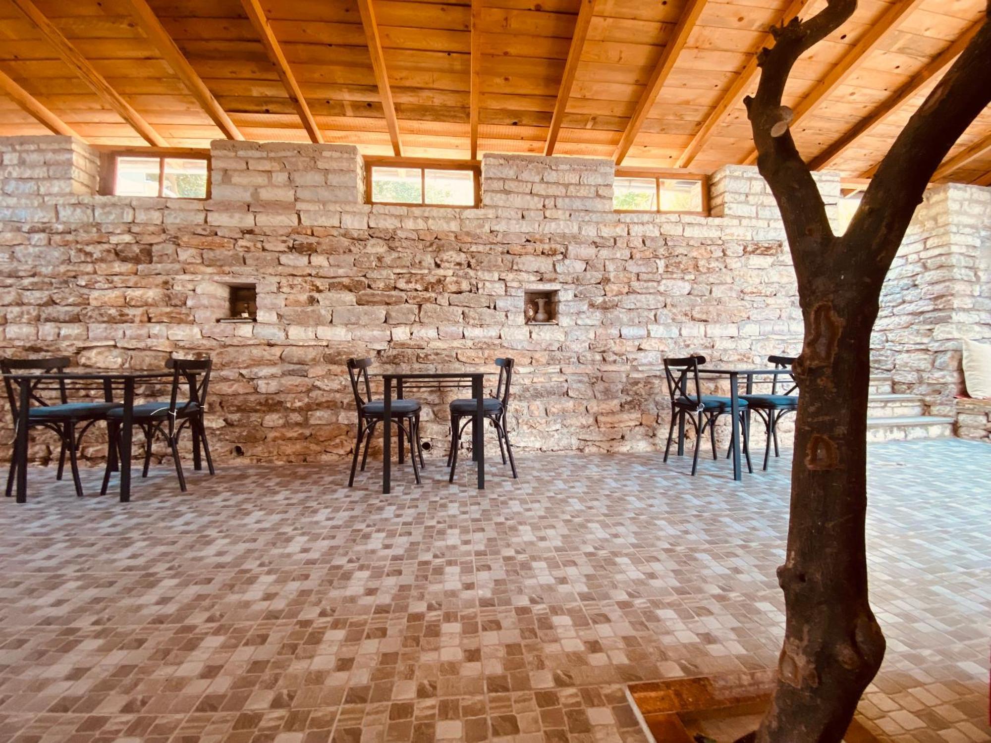 Vila Eri Gjirokastër 외부 사진