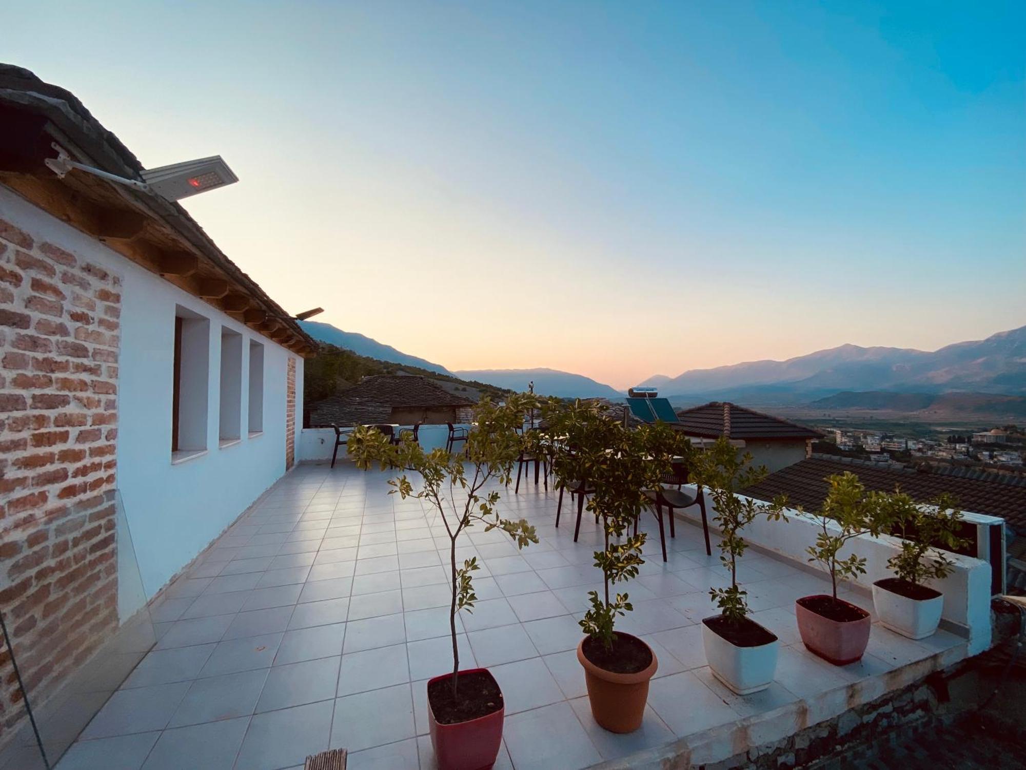 Vila Eri Gjirokastër 외부 사진